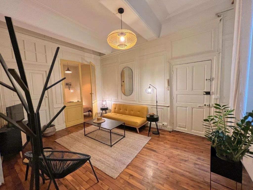 Appartamento Le Boudoir De Clem Chalon sur Saone Esterno foto